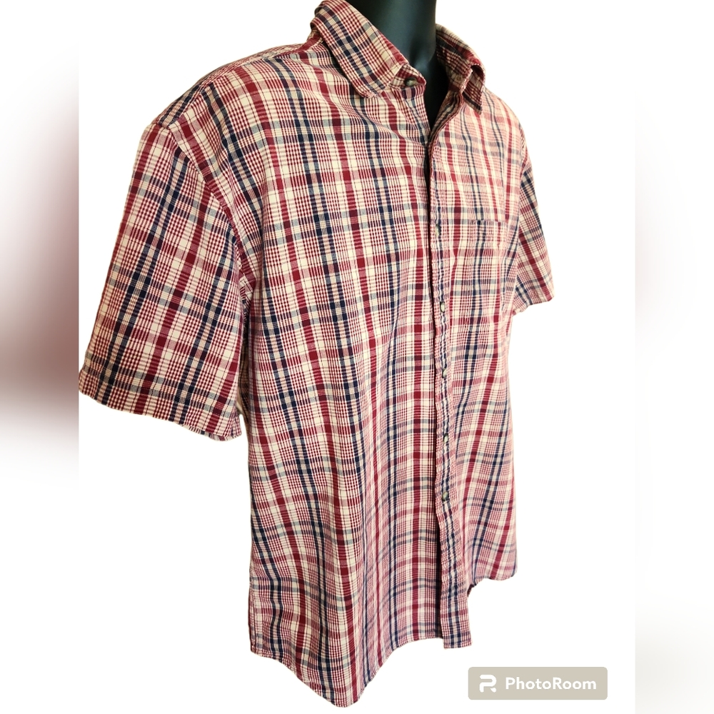 LL Bean Mens L 100% Cotton Seersucker Red Blue Plaid Short Sleeve Shirt.